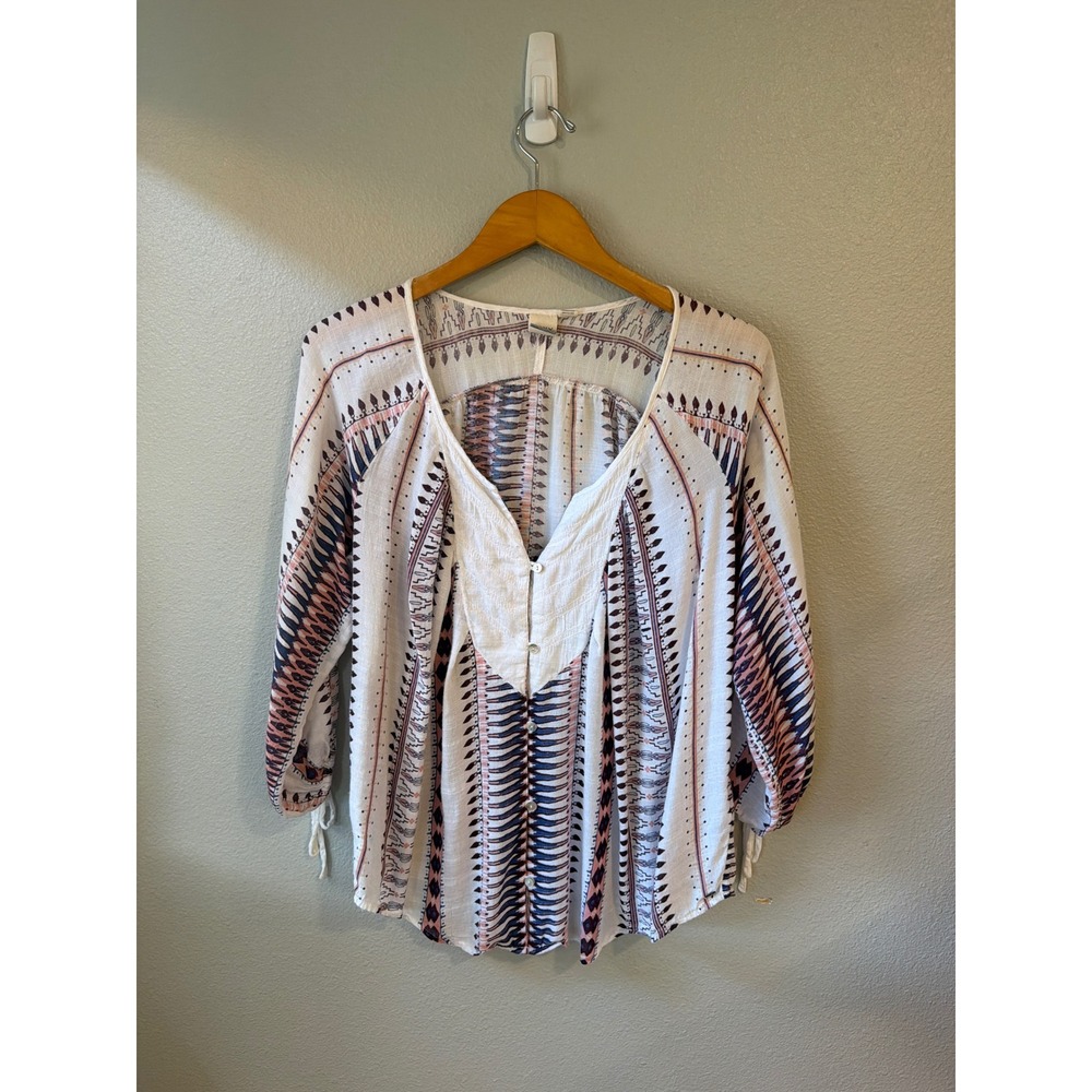 Roxy Blouse Women Medium White Pink Blue Tribal Geometric Boho V-Neck Tie Cuff